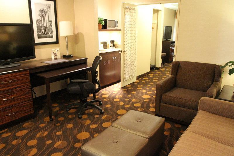 Best Western Plus Suites Hotel Coronado Island Exterior photo