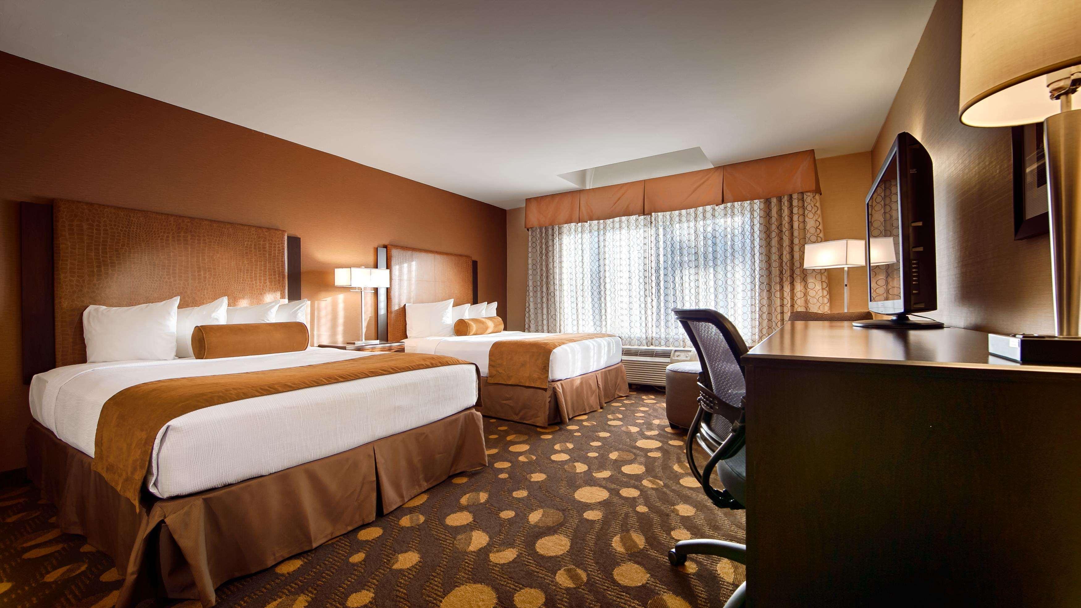 Best Western Plus Suites Hotel Coronado Island Exterior photo