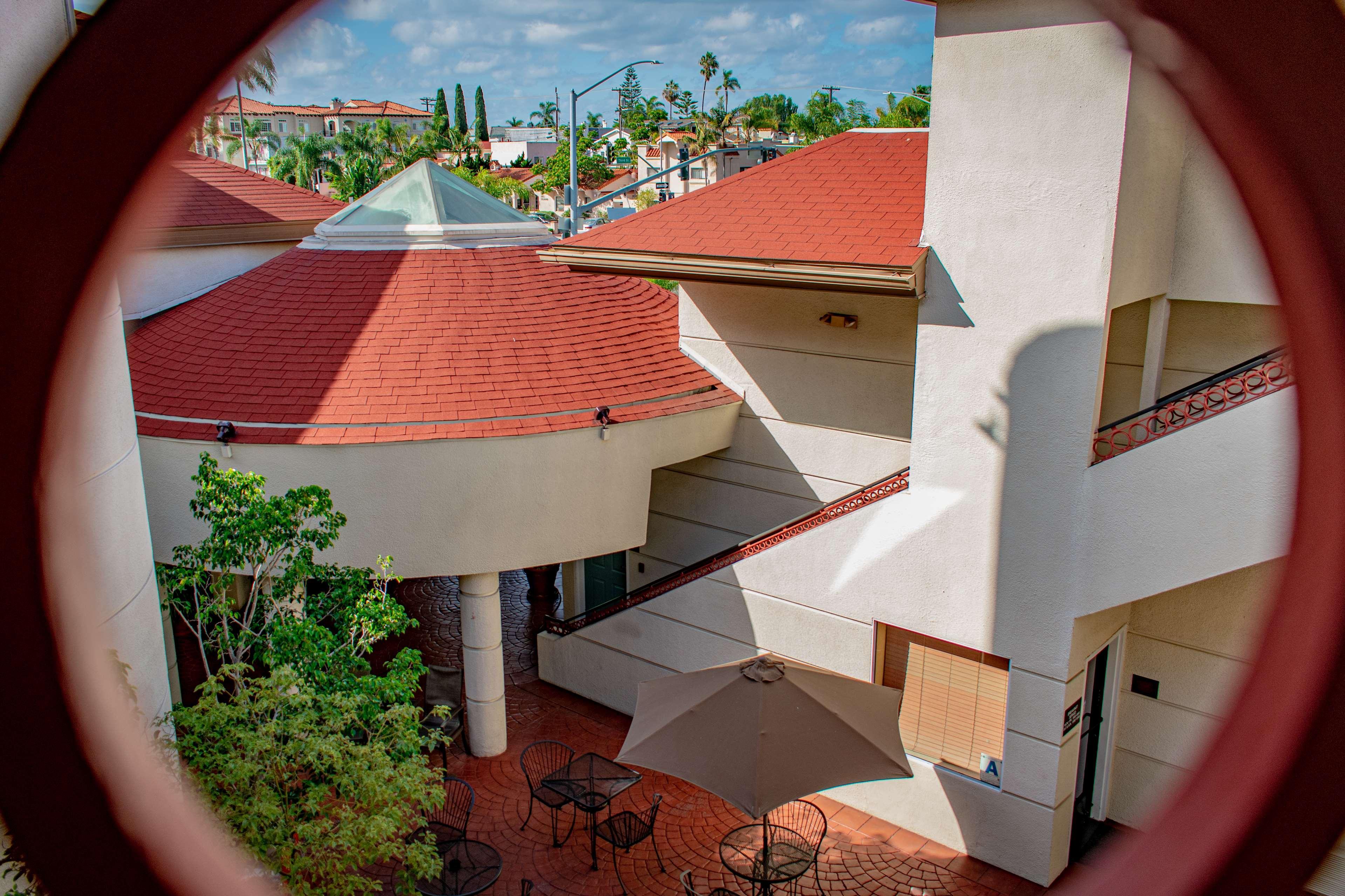 Best Western Plus Suites Hotel Coronado Island Exterior photo