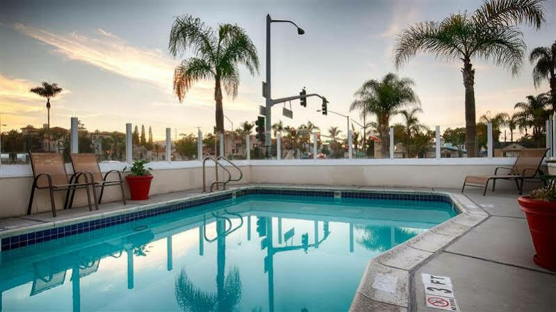 Best Western Plus Suites Hotel Coronado Island Exterior photo