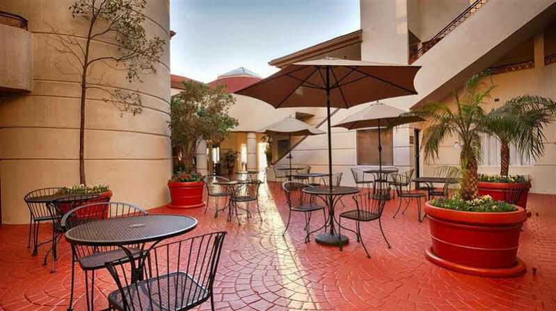 Best Western Plus Suites Hotel Coronado Island Exterior photo
