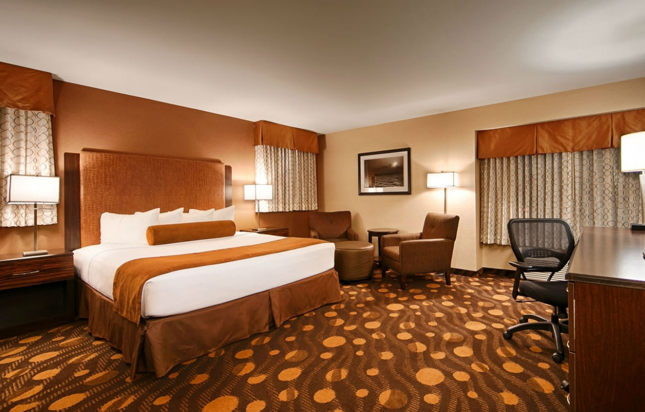 Best Western Plus Suites Hotel Coronado Island Exterior photo