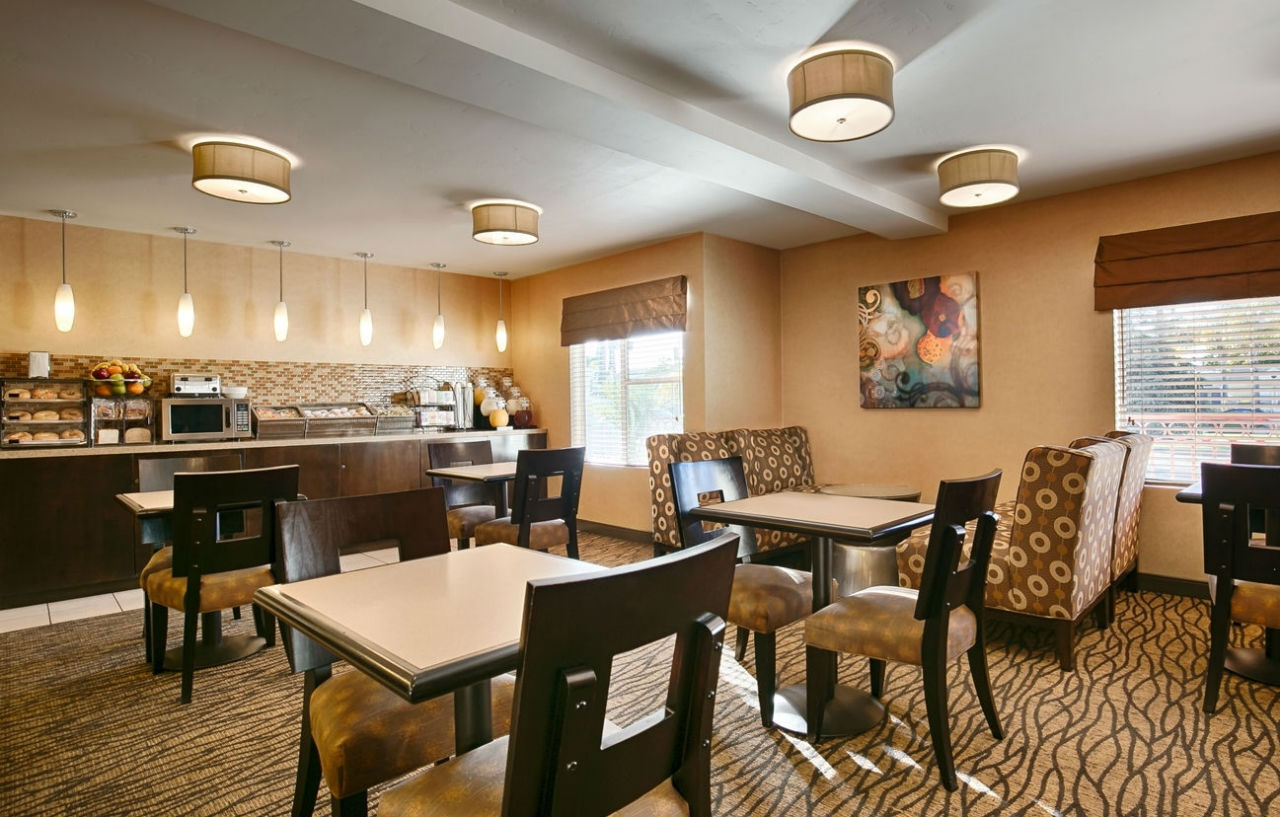 Best Western Plus Suites Hotel Coronado Island Exterior photo
